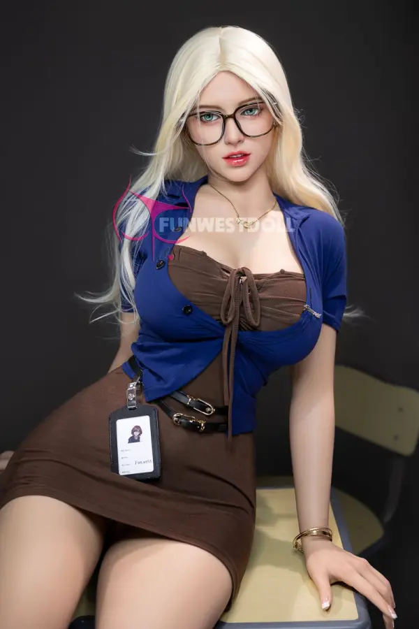 Chloe 157cm G Natural – realistic sex doll